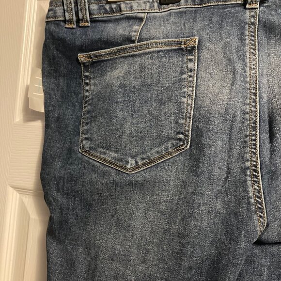 M Jeans By Maurices Cool Confort Jegging 24W Regular Mid Rise - Picture 2 of 4